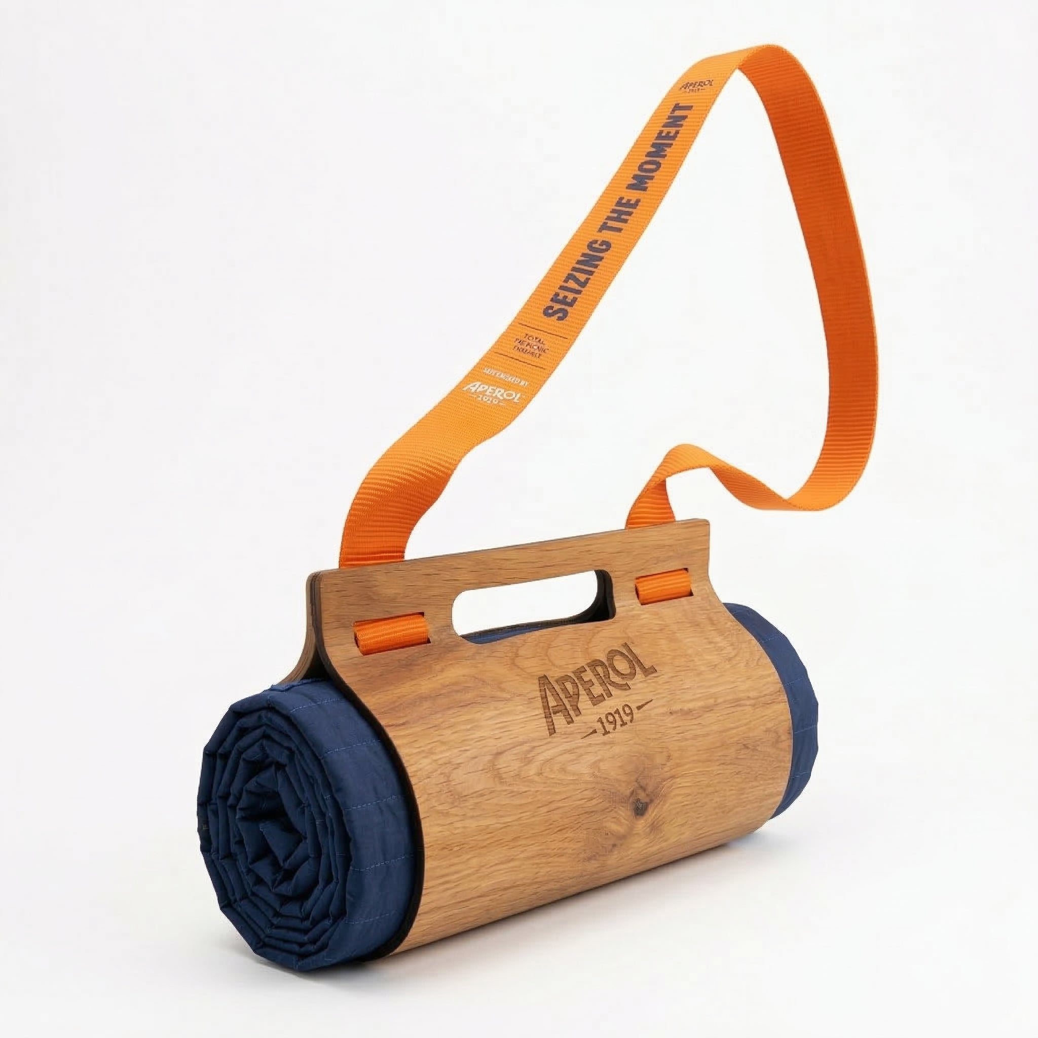Aperol kostuum voor dames, 4-delig, met vissershoed, oorbellen Aperol kostuum voor dames, 4-delig, met vissershoed, oorbellen